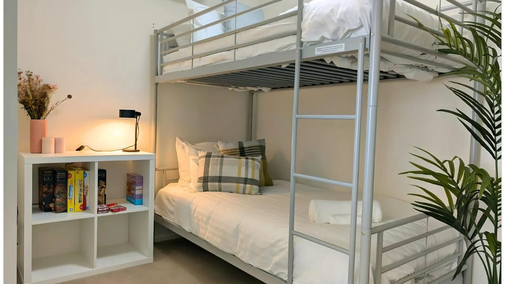 Samsara - 2Br Apartment On Flinders Adelaide Australia