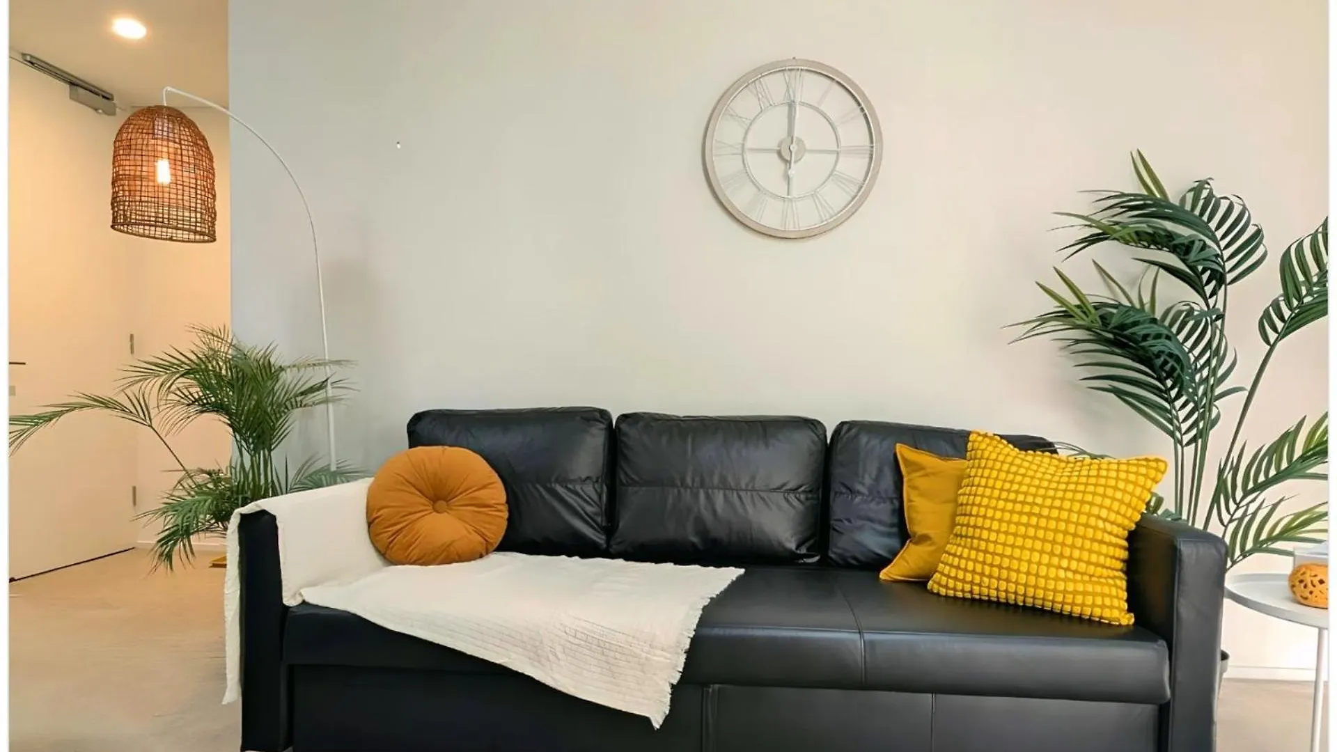 Samsara - 2Br Apartment On Flinders location